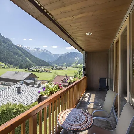 Zillertal Mountain Escape In Nyaraló Wald im Pinzgau